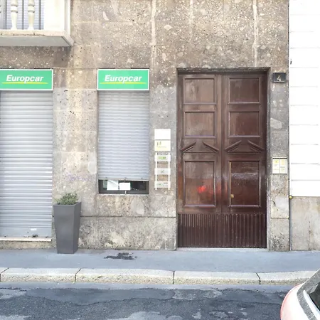 Chic Joivy Flats In The Centre Apartment