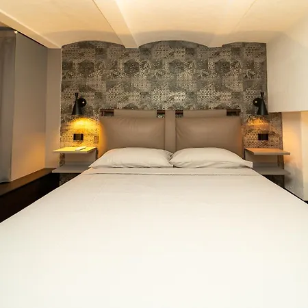 아파트 Prestigioso Loft In San Babila A 5 Min. Dal Duomo 밀라노