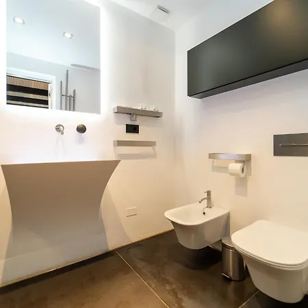 Prestigioso Loft In San Babila A 5 Min. Dal Duomo