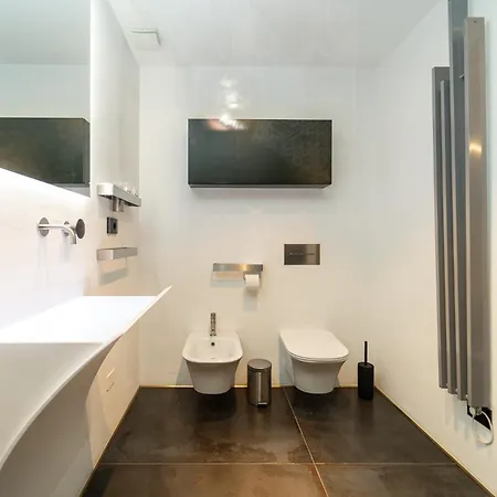 아파트 Prestigioso Loft In San Babila A 5 Min. Dal Duomo *