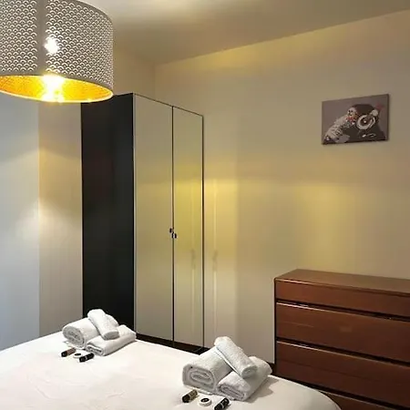 Isola Maciachini Mm 3 - Moderno Trilocale Con Balcone 10 Min Da Stazione *