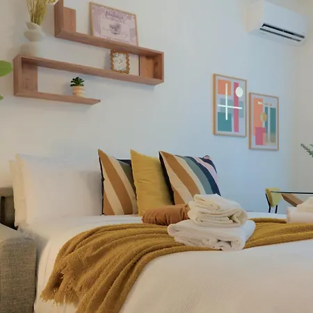 East End Citta Studi *