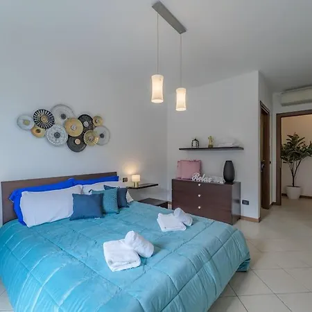 Near Duomo - Free Parking -terrace - Metro - Ac Appartamento