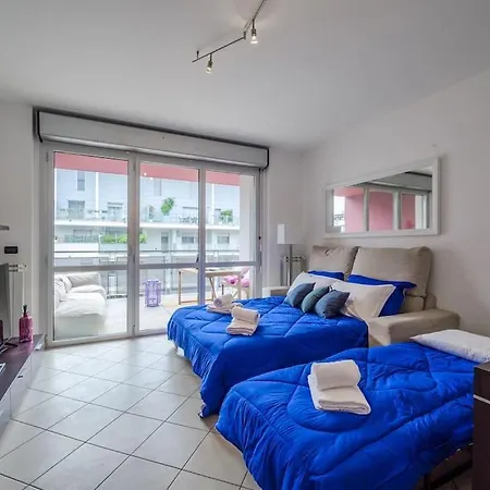 Near Duomo - Free Parking -terrace - Metro - Ac Appartamento Milano