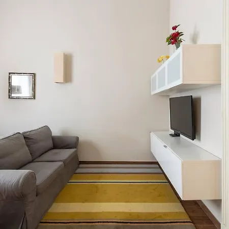 Crocetta Don Giovanni Bilocale I Piano - Mirable Pm Apartment *