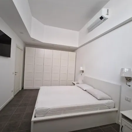 Apartament Homes & - Meravigli Den