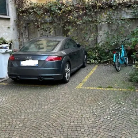 Proudlymi - Nuovo 3 Moscova Apartament