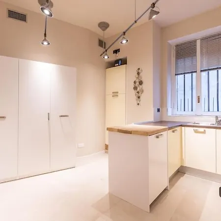 Sp15 -isola- Super Large