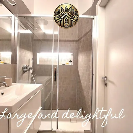 شقة Navigli-san Babila New Attico Balcone Aria