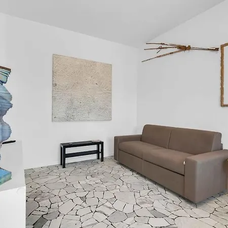 Fondazione Prada Olimpiadi La Piuma * Milán