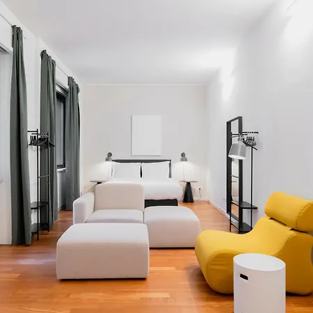 Relstay - Montenapoleone Milan