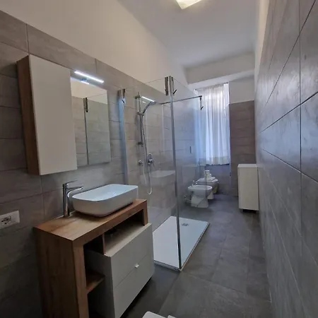 Duomo - Fontana Cozy With Terrace ميلان