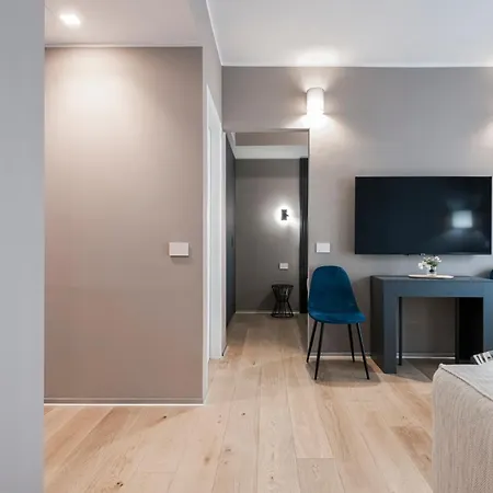Easylife - Modern With Garden Apartment *