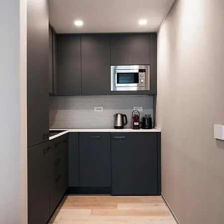 Easylife - Modern With Garden *