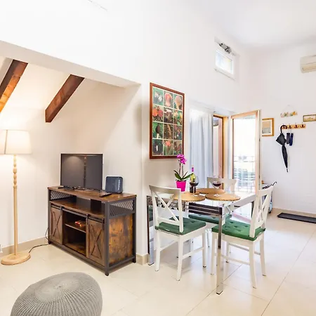 Casa Luce Con Terrazza *