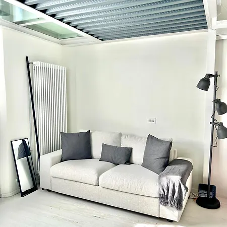 Vercelli-solari, Design District, Metro M1 8min A Piedi Milano