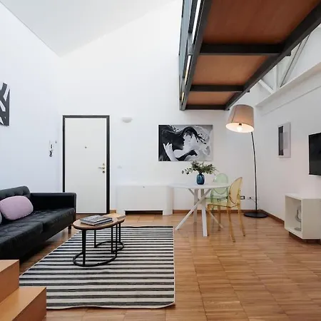 Urban House - Bright House Navigli Center Apartment