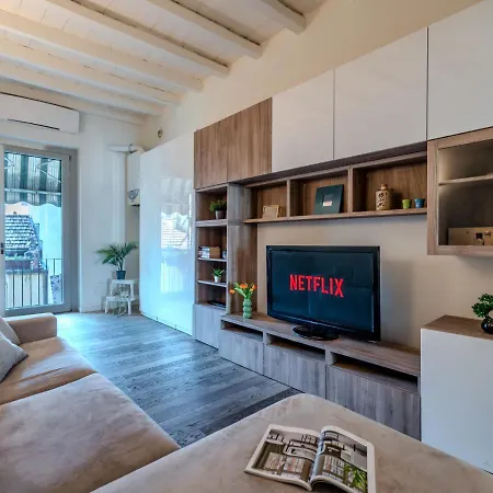 Duomo-navigli - Elegante In Centro Storico Milano