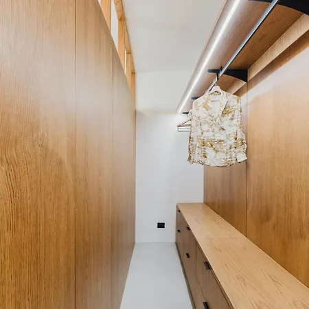 Porta Venezia-exclusive Design Apartment-2