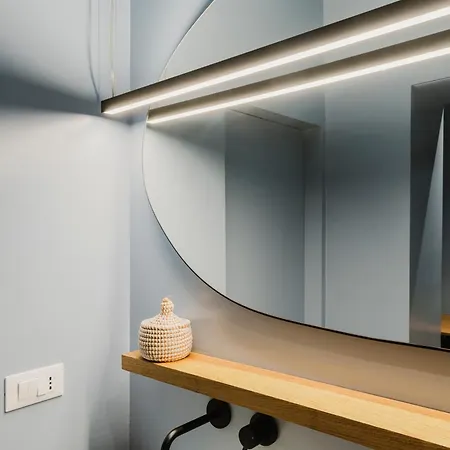 Apartment Porta Venezia-exclusive Design Apartment-2