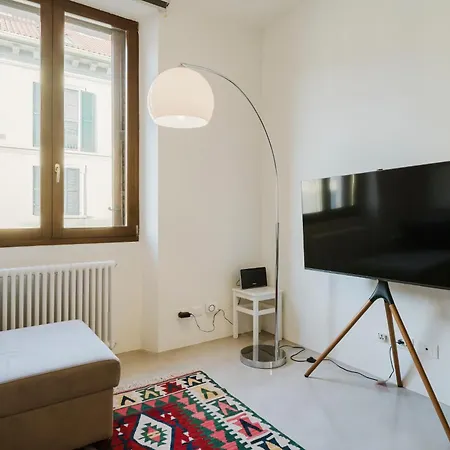 Apartment Porta Venezia-exclusive Design Apartment-2 Milan