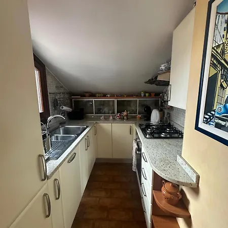 Apartment Penthouse Isola, A Few Steps From Offices Cortina 26