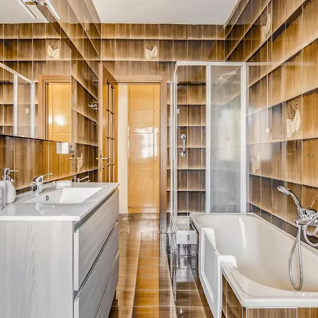 Via Morgantini 5 Pax Wi-fi Milan