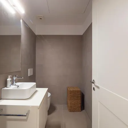 Luxury - Principe Eugenio 3 - 4 Piano Apartman
