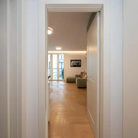 Luxury - Principe Eugenio 3 - 4 Piano Apartman *
