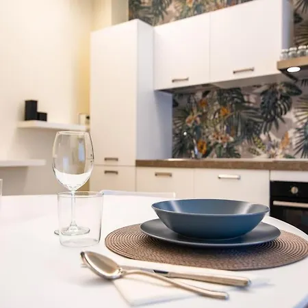 Apartment Modern Ac, Wifi Next To 2 Metro Line Stations And Life Area *