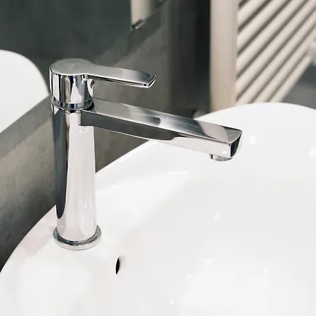 Comecasa Monolocale Vicino Stazione * ミラノ