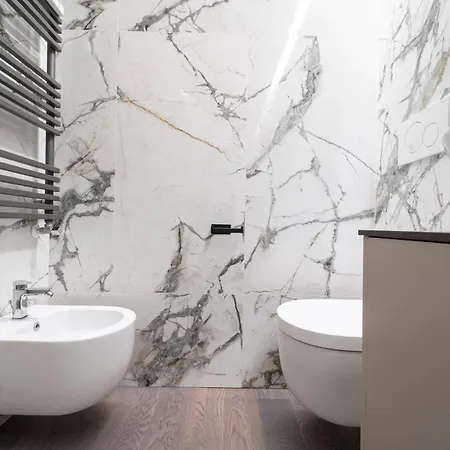 Apartment Designed In Center Gae Aulenti Area With Ac, Wifi And Subway Airport Connected Steps From Station