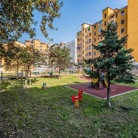 Via De Sanctis 26 4 Pax Milánó