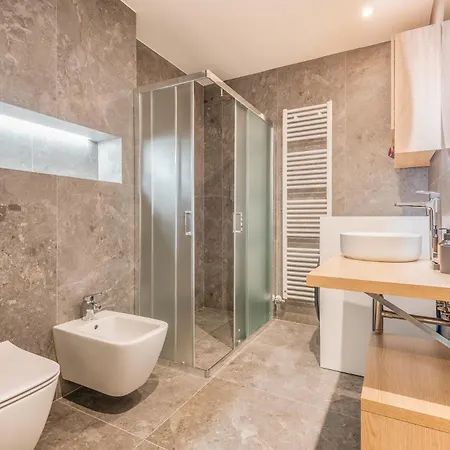 Brand New Via Melzi D'eril 18 4 Pax * 米兰