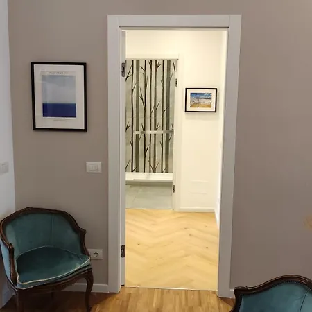 The House Of Light Milánó