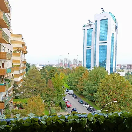 Apartment Ninfea - Corsico -- Vicino A Isf E A 5 Minuti Da Tram -- *