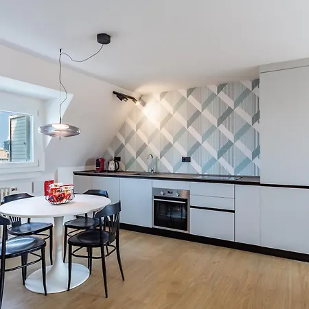 15 Min From Duomo & Brera Appartement Milaan