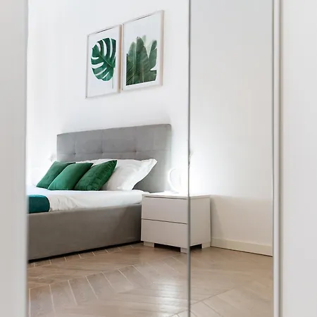 Porta Romana Nuovo Trilocale Wifi E Ac Appartement