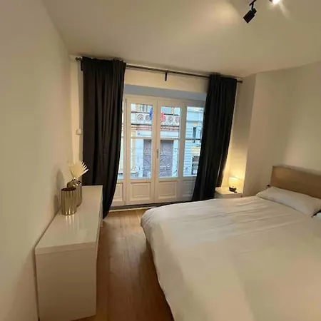 Dom wakacyjny Spacious 2br 2ba Porta Venezia Walk To Fs