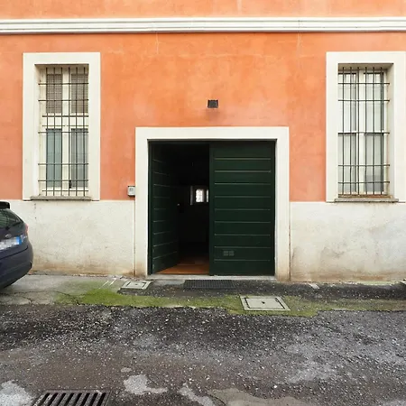 Appartement Enchanting Loft Between History&tranquility *