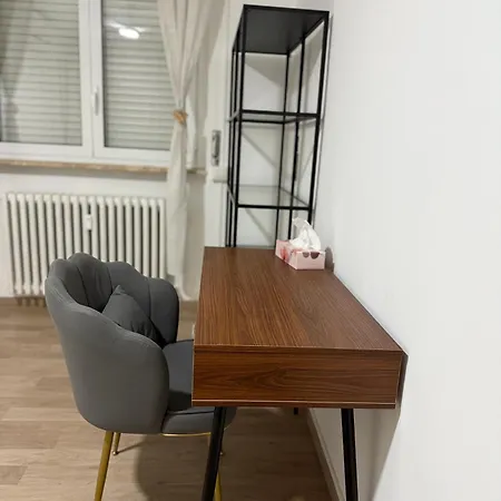Spacious 3br Flat Bignami 아파트