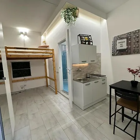 Saint Alexander Apartman