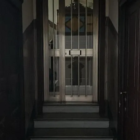 Magnifico D'epoca Ai Navigli Colazione Inclusa Apartament *