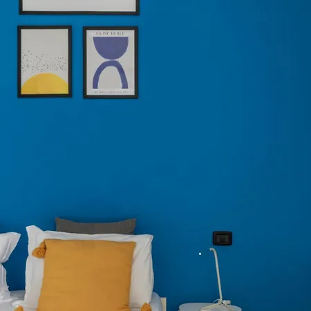 Ludo's Navigli Apartment *