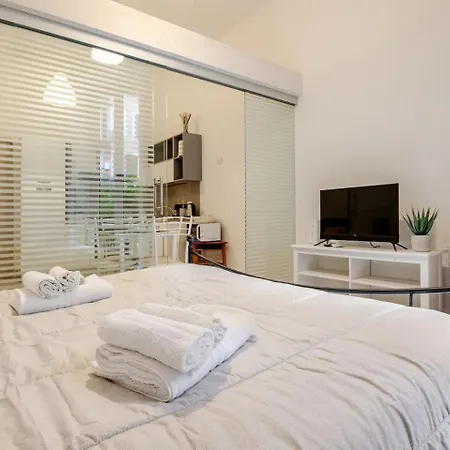 Apartment Elegance - - Via Spartaco - Porta Romana *