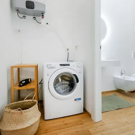 Di Design A Pochi Passi Da Metro E Centro