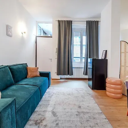Apartment Di Design A Pochi Passi Da Metro E Centro