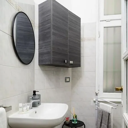 Duomo 4 Persone Via Torino דירה