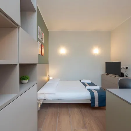 Xenia - Elegant In San Siro Area