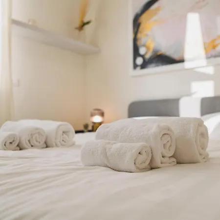 Daire Luminoso In Porta Venezia *